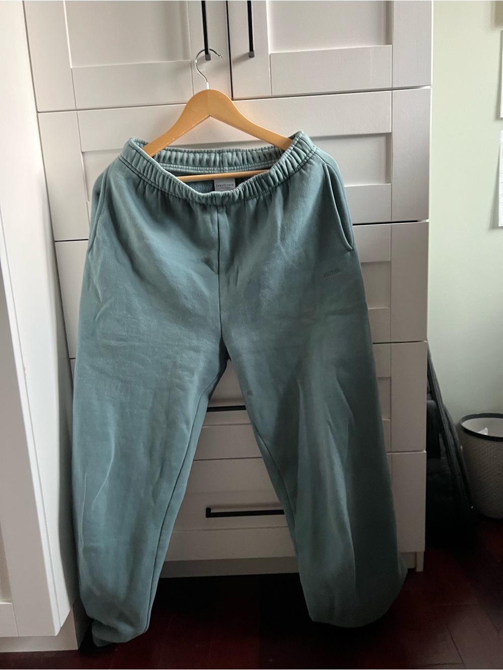 Aritzia Women’s Dusty Sage Green Joggers - Elastic Waist Sweatpants